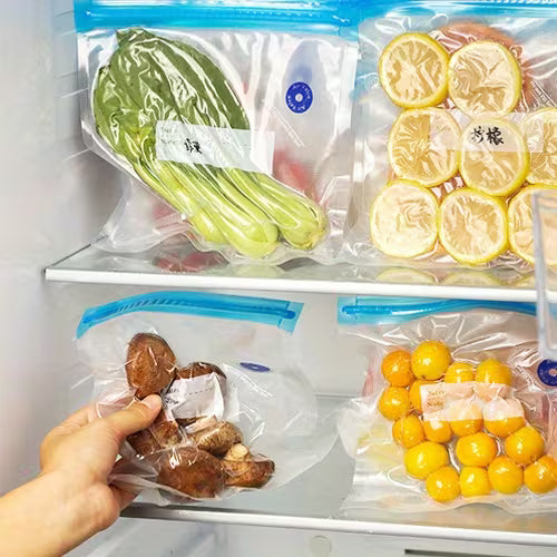 Преносима машинка за вакуумиране + 10 бр. многократни пликчета за вакуумиране